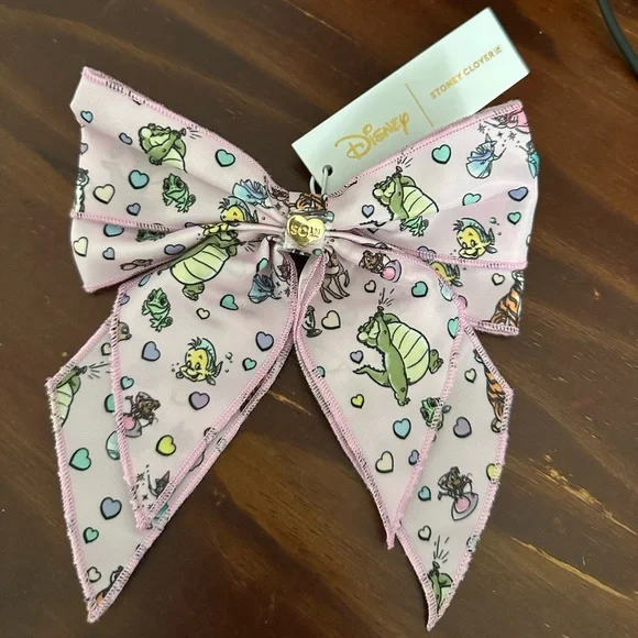 Bow Clip A Princess’s Best Friend - Picture 2 of 4
